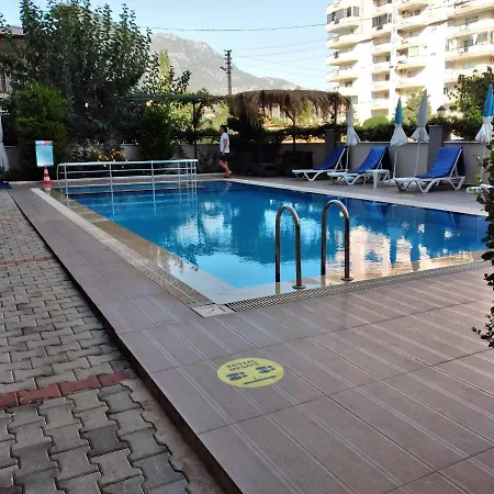 White Gold 1+1 Apartment Alanya Mahmutlar 아파트